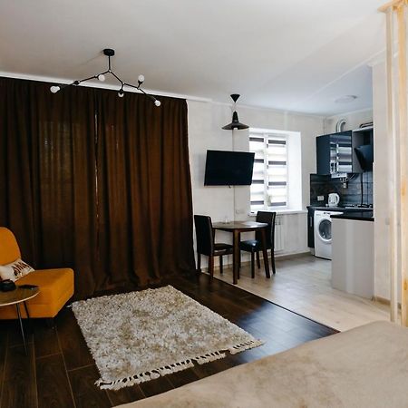 Золотое Тепло Apartment แชร์นีฮีฟ ภายนอก รูปภาพ