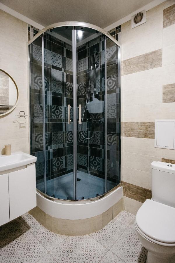 Золотое Тепло Apartment แชร์นีฮีฟ ภายนอก รูปภาพ