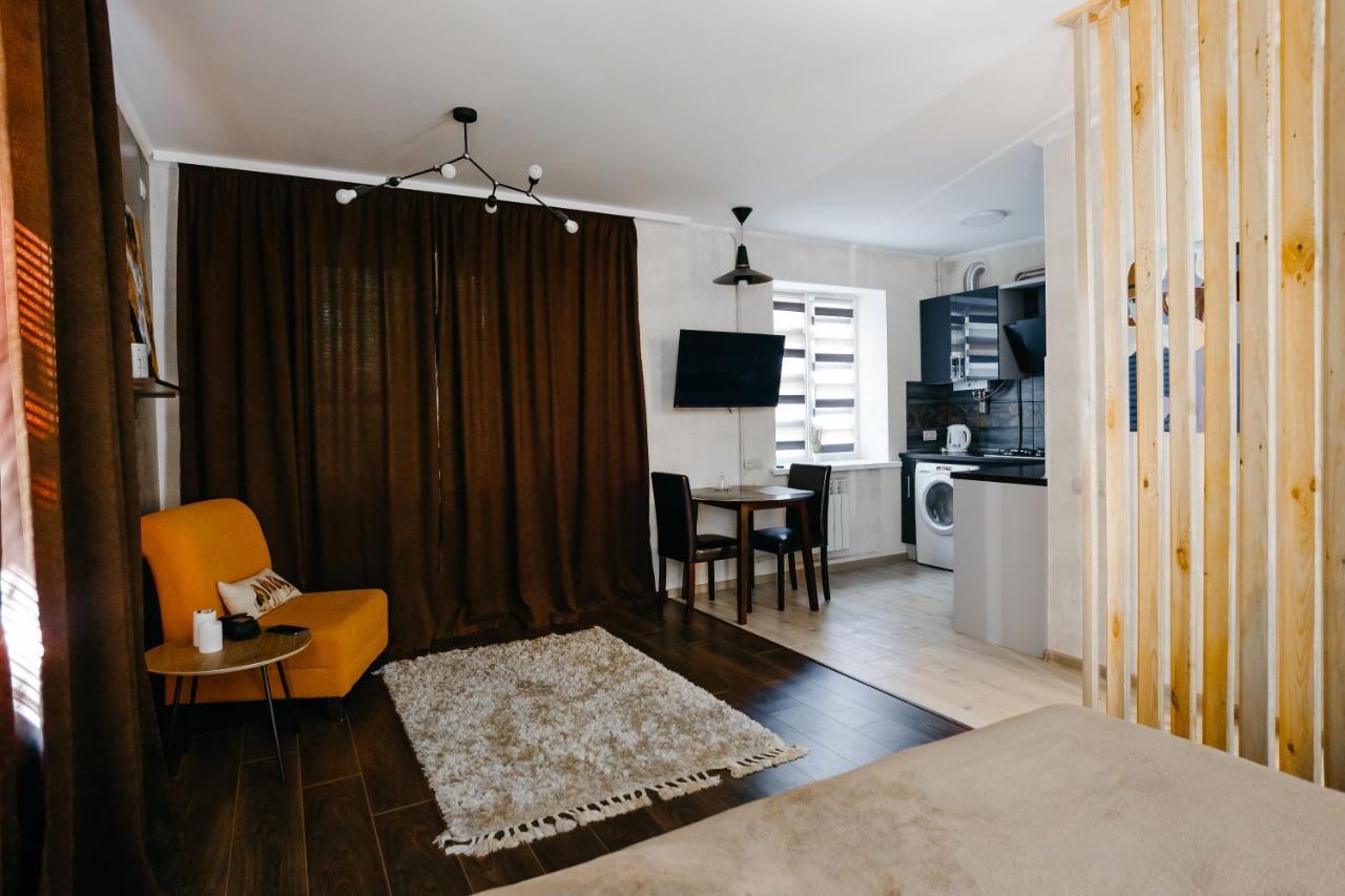 Золотое Тепло Apartment แชร์นีฮีฟ ภายนอก รูปภาพ