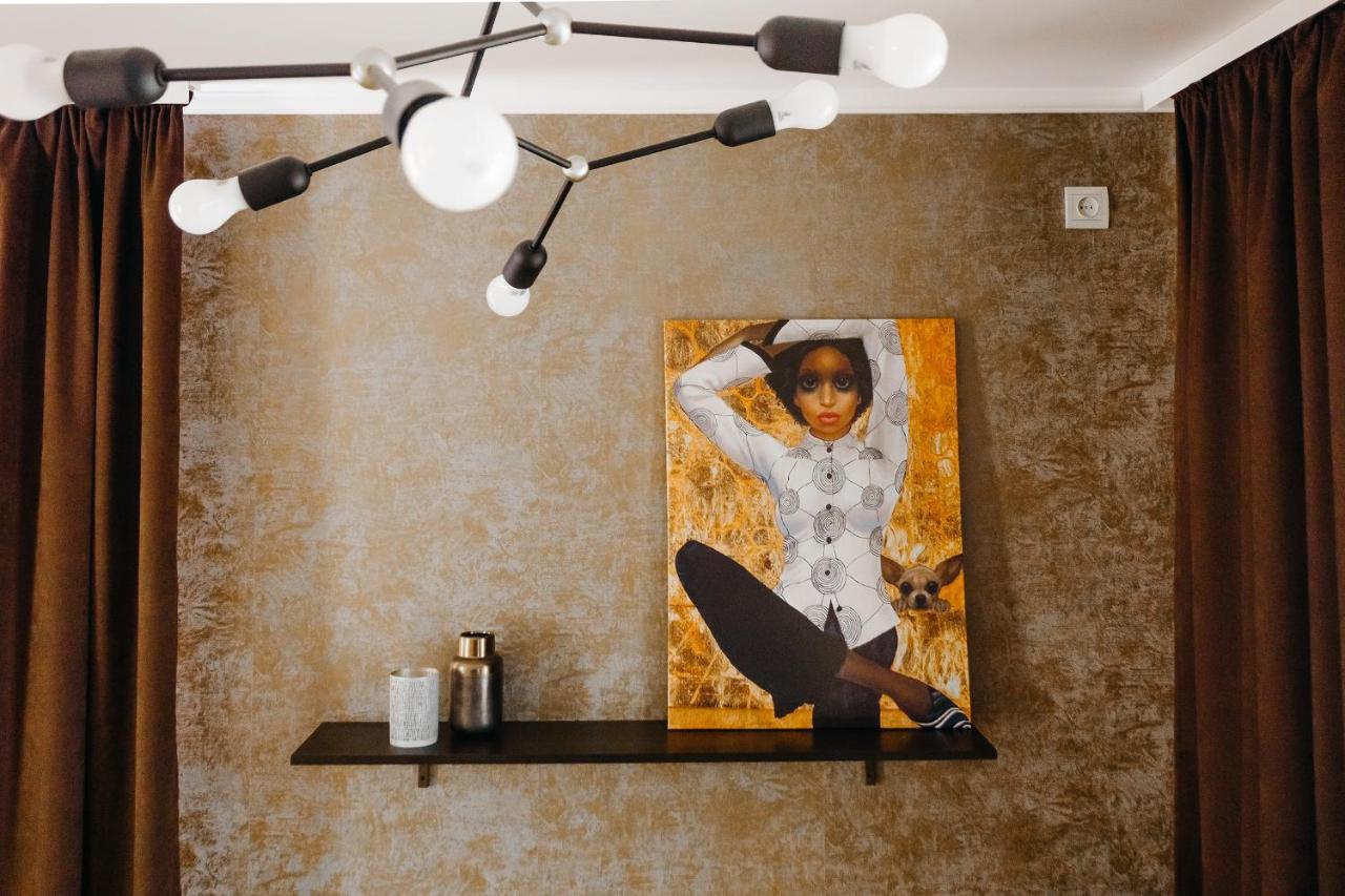 Золотое Тепло Apartment แชร์นีฮีฟ ภายนอก รูปภาพ